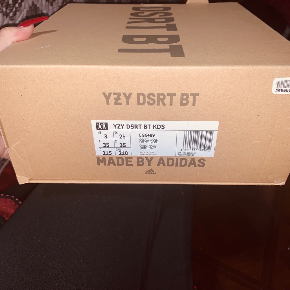 Yeezy - Picture 2 of 2